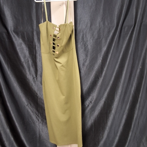 Privy Green Sleeveless Sheath Dress Sweetheart Neckline - Picture 6 of 9